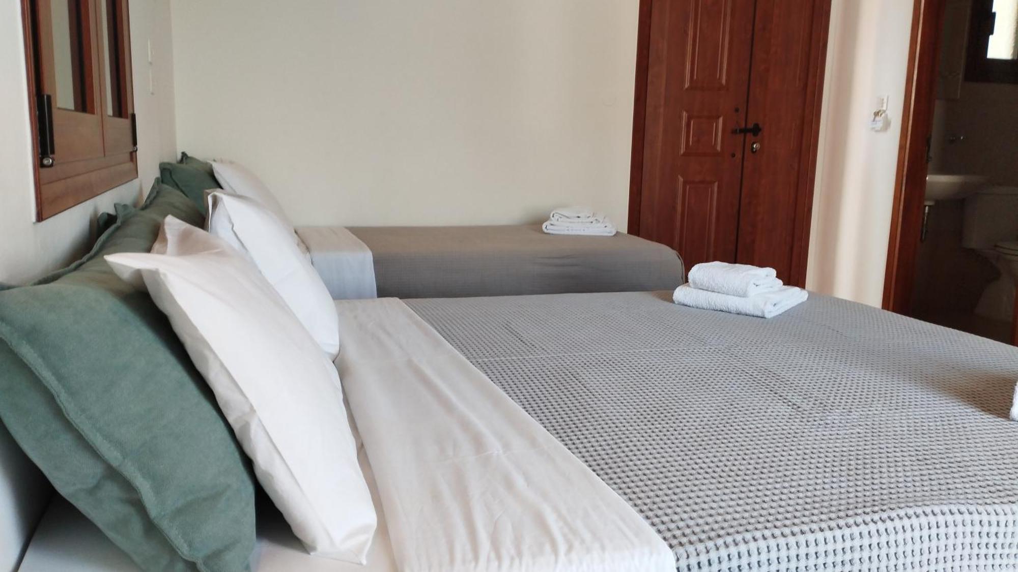 Pefki  Maria Apartments מראה חיצוני תמונה