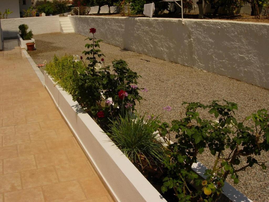 Pefki  Maria Apartments מראה חיצוני תמונה